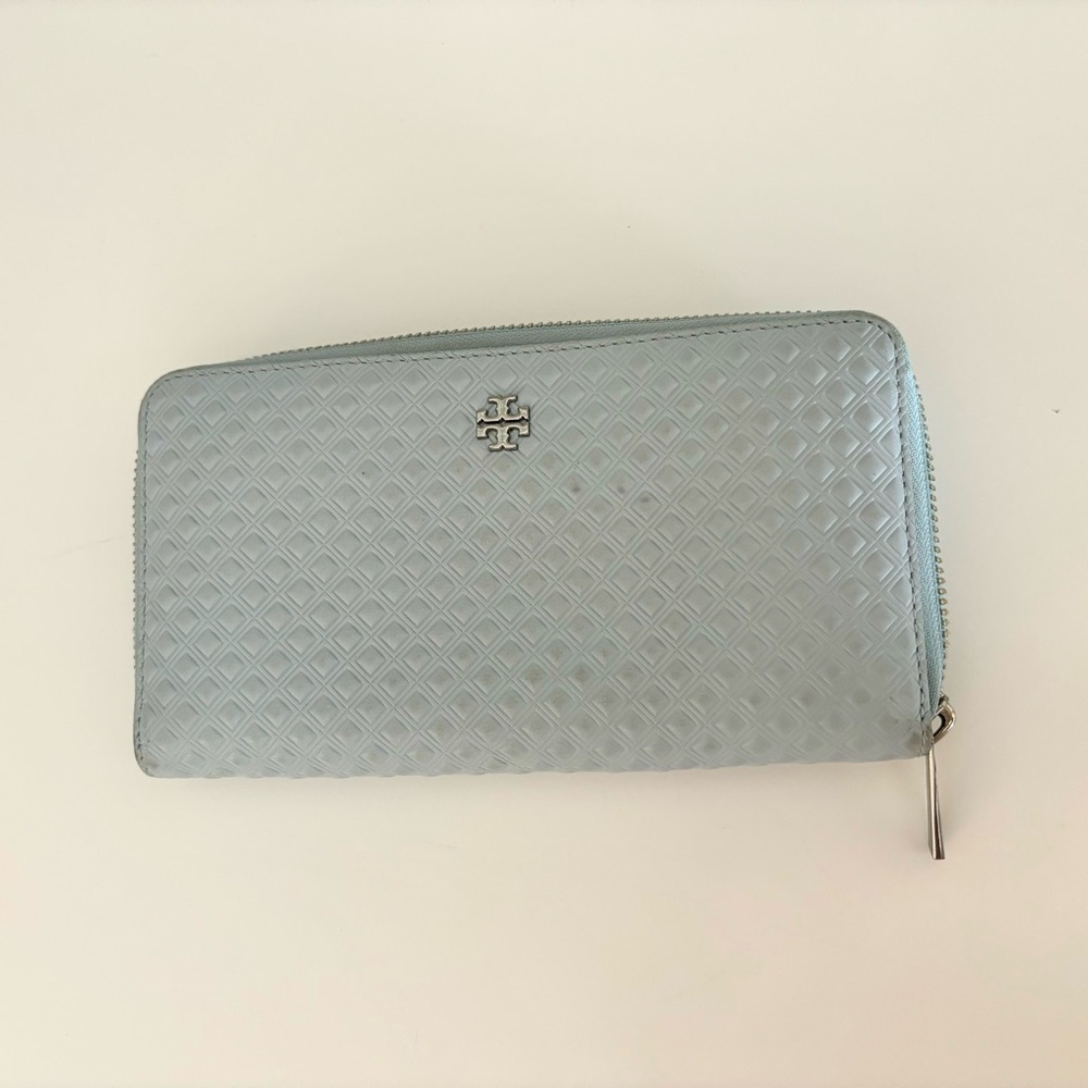 Tory Burch quilted zip wallet